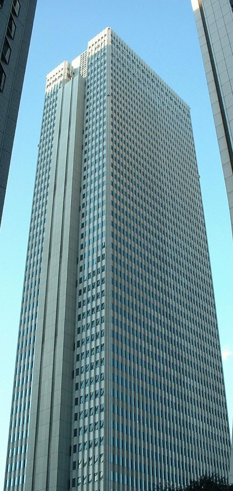 Shinjuku Nomura Building In Tokyo Skyscraper